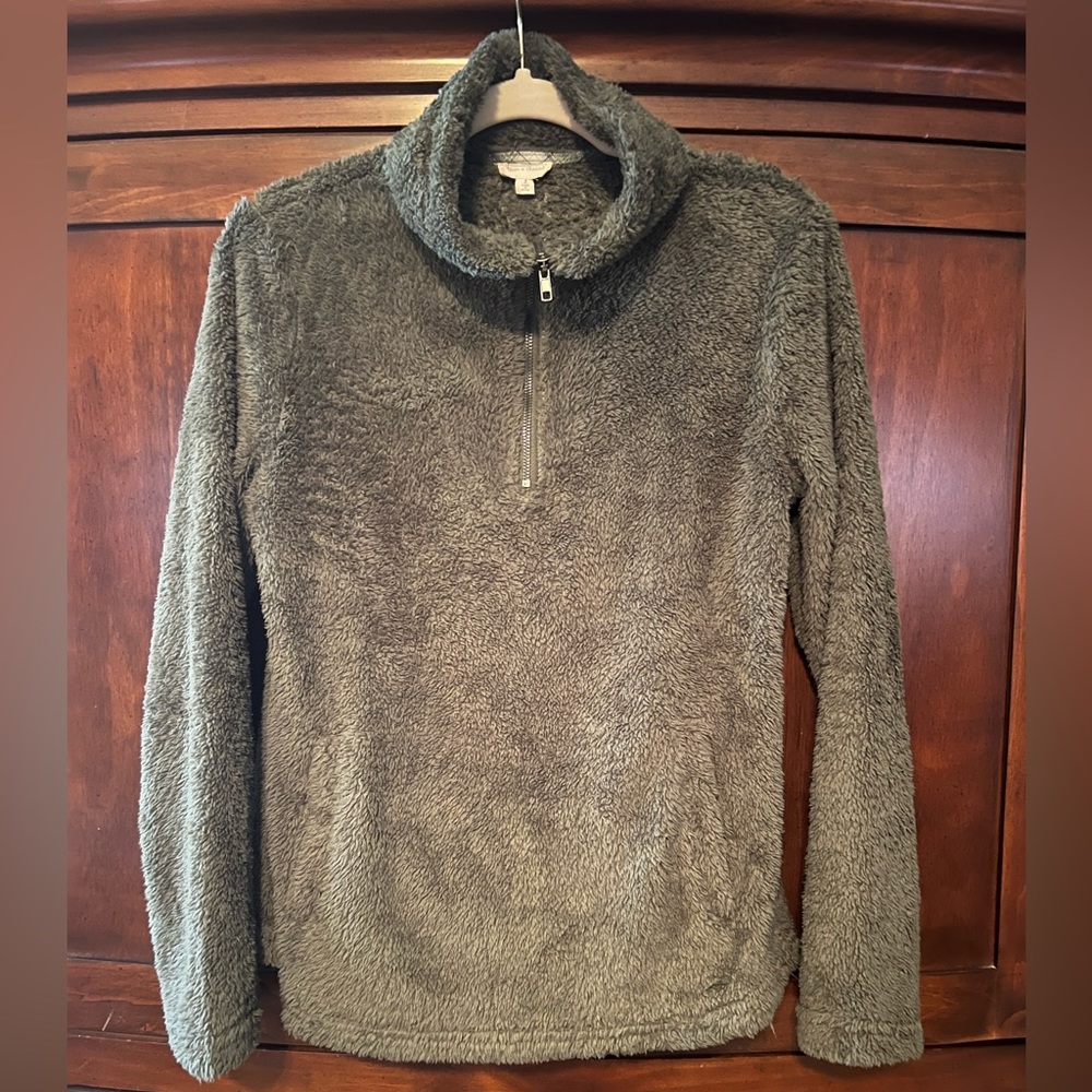 Sherpa pullover.